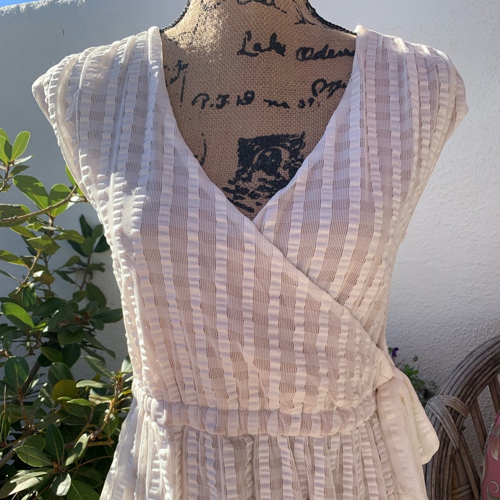 Anthropologie Deletta Ivory Flattering Tank Top